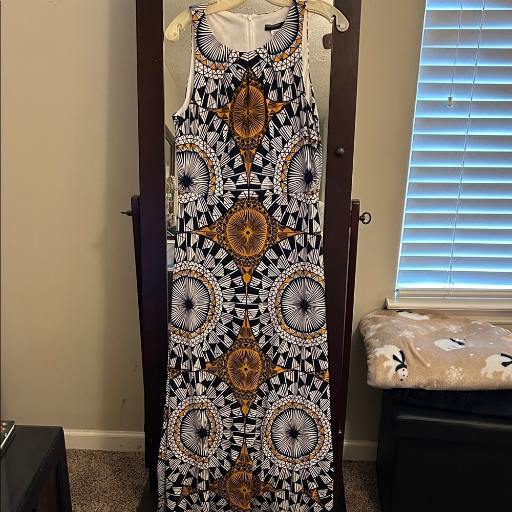 Maggy London Black, White & Gold Geometric Maxi Dress